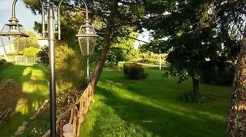 Hotel Tenuta I Lecci Di Gurian Roberta Maura