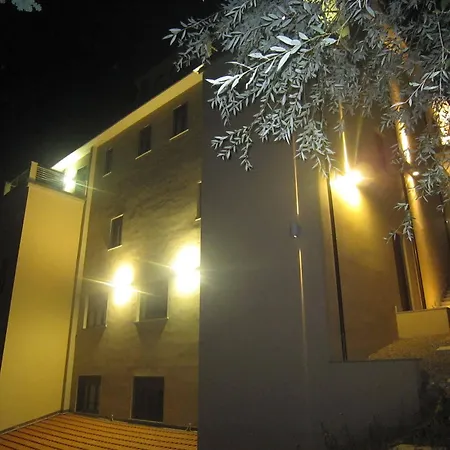Tenuta I Lecci Di Gurian Roberta Maura 3* Terranuova Bracciolini