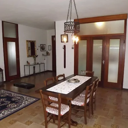 Tenuta I Lecci Di Gurian Roberta Maura Hotel 3*