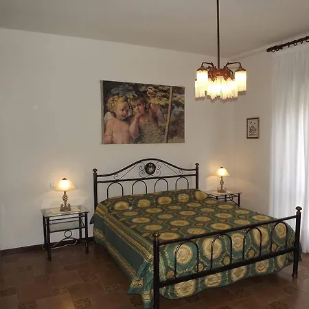 Hotel Tenuta I Lecci Di Gurian Roberta Maura 3*